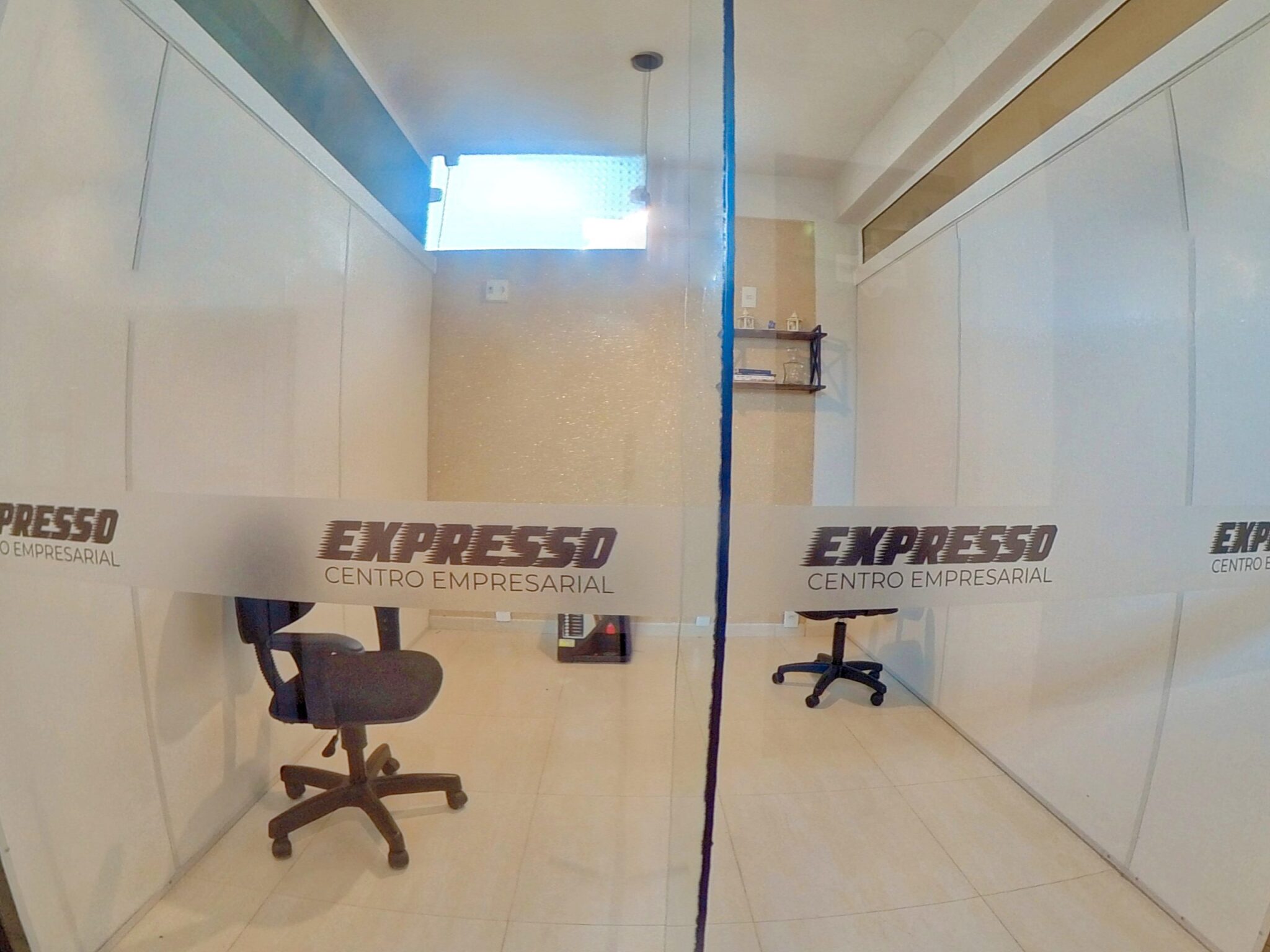 Expresso Centro Empresarial - Espaço para Coworking em Navegantes - SC